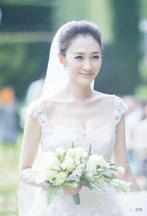 李小冉娱乐圈最白,娱乐圈的“白皙女神”